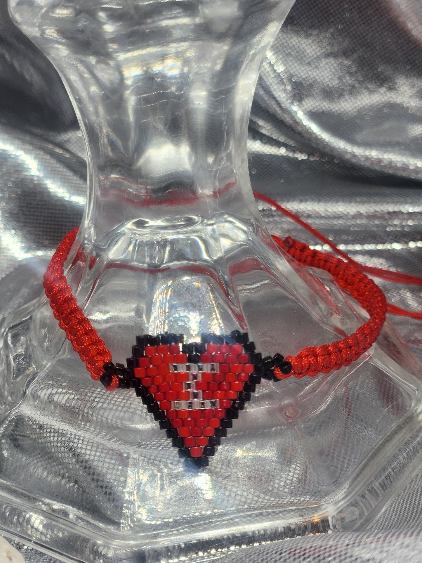 Heart beaded bracelet with letter