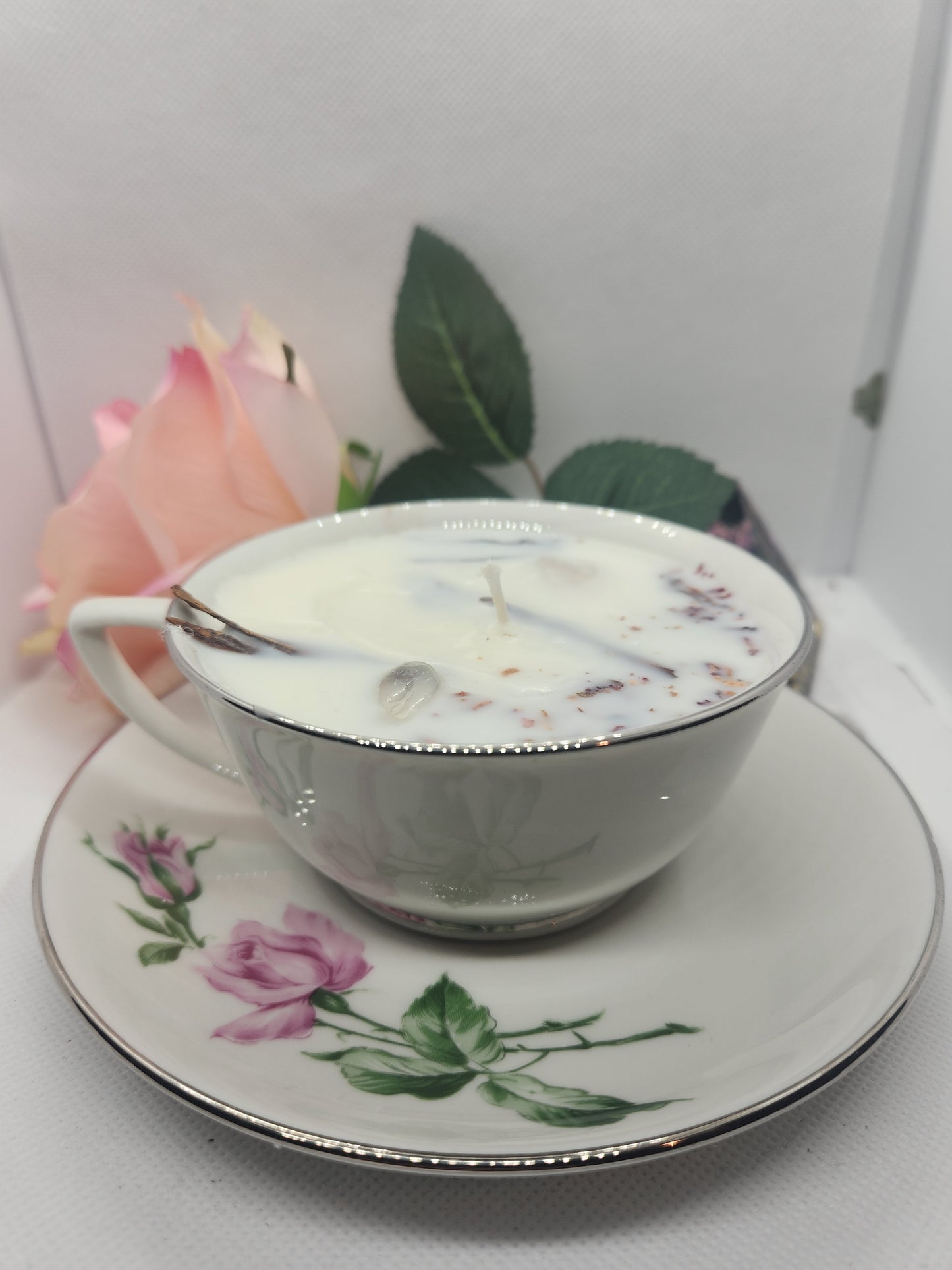 Tea cup herb and crystal candle